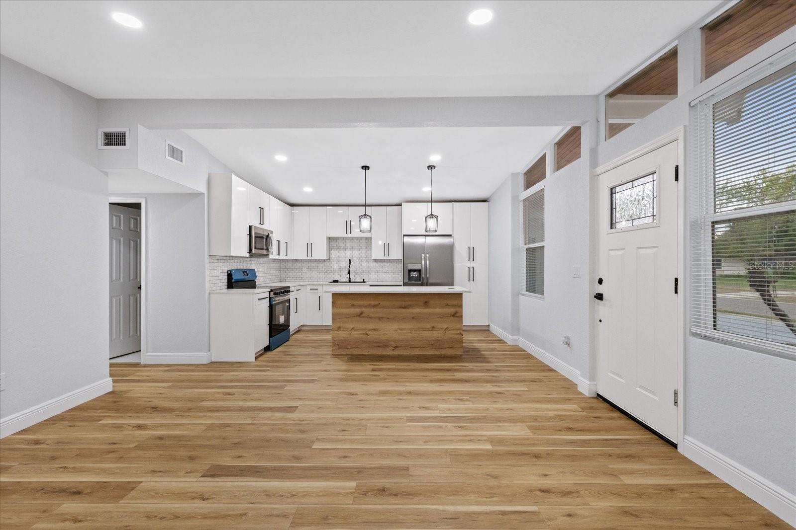 LAKEWOOD ESTATES UNIT 4 - Residential