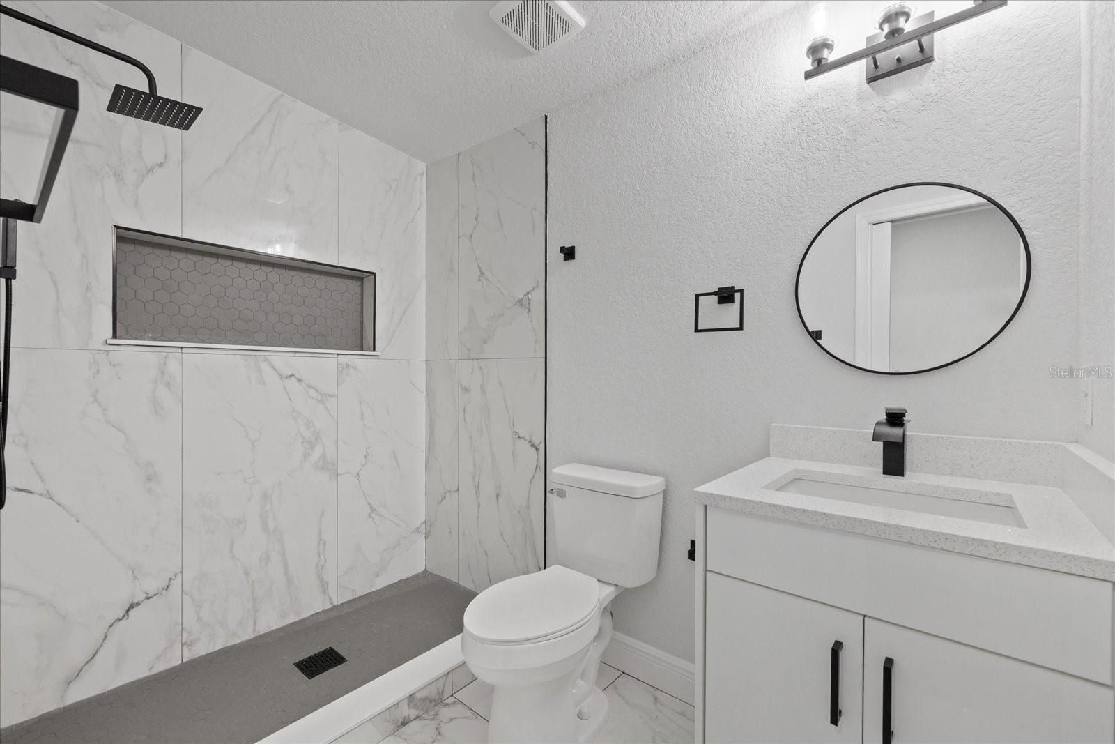 LAKEWOOD ESTATES UNIT 4 - Residential