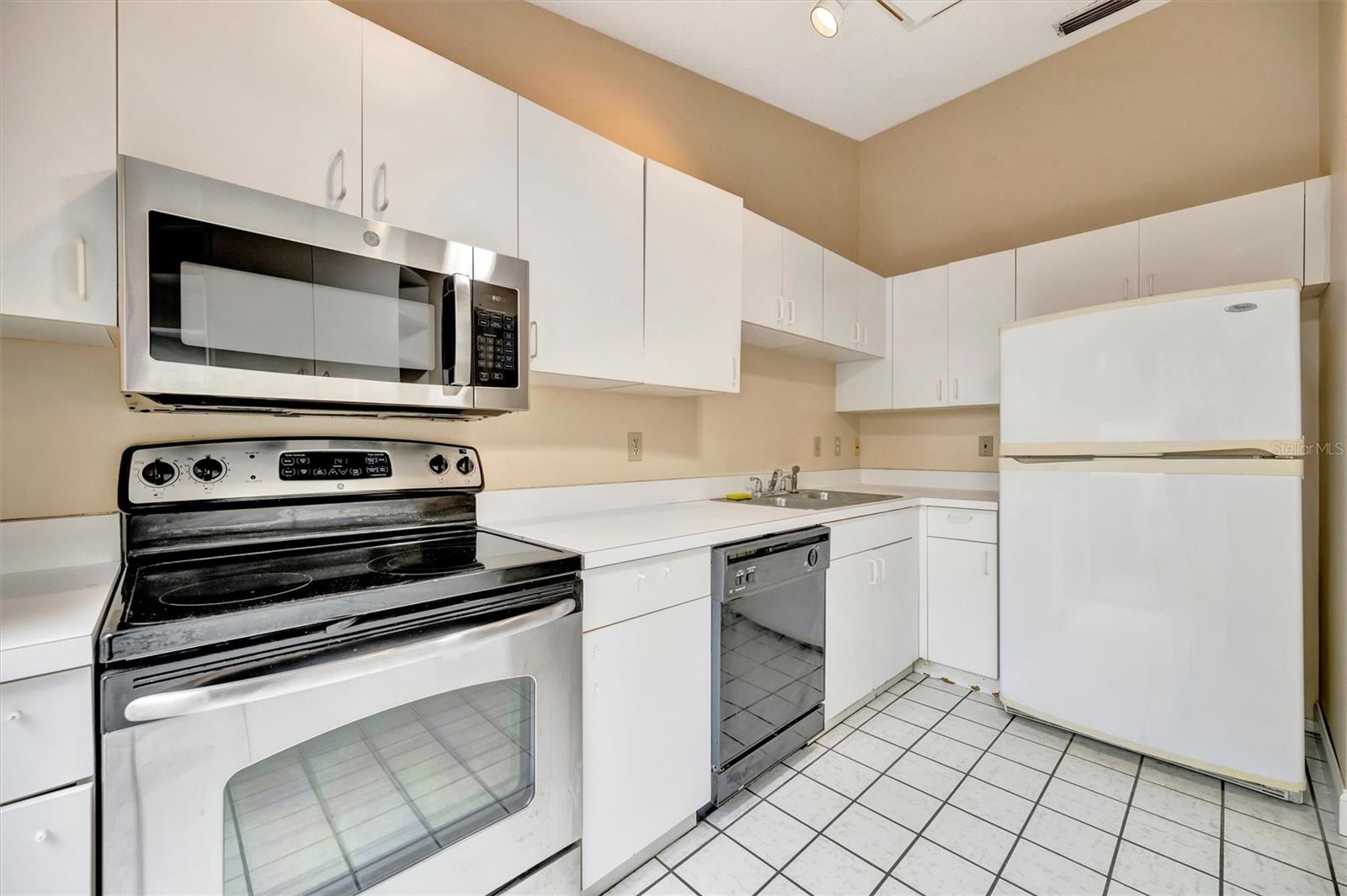 FORTY THREE WEST PALMS II PH 2 & 3 - Residential