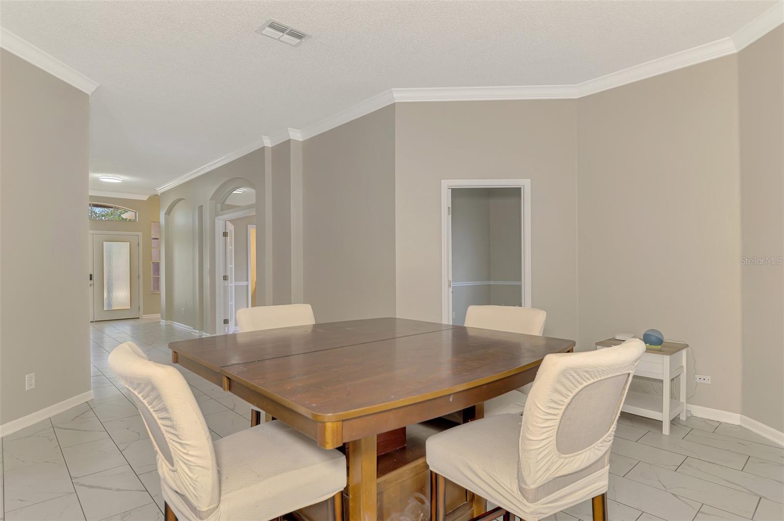 WOODMERE LAKES - Residential