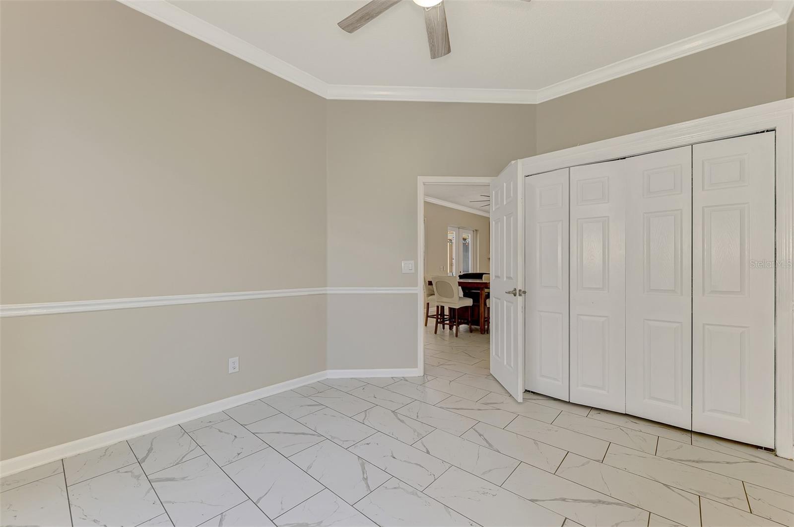 WOODMERE LAKES - Residential
