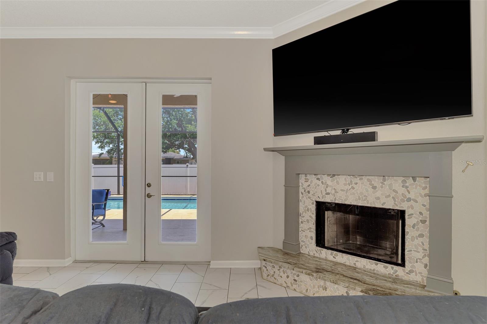 WOODMERE LAKES - Residential