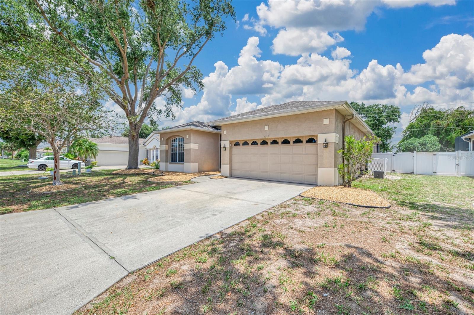WOODMERE LAKES - Residential