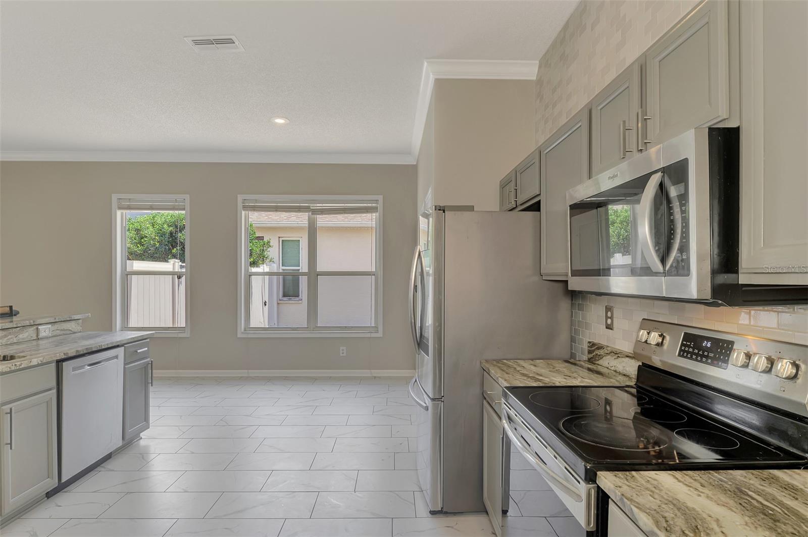 WOODMERE LAKES - Residential