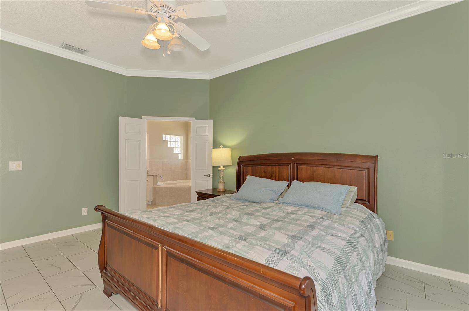 WOODMERE LAKES - Residential