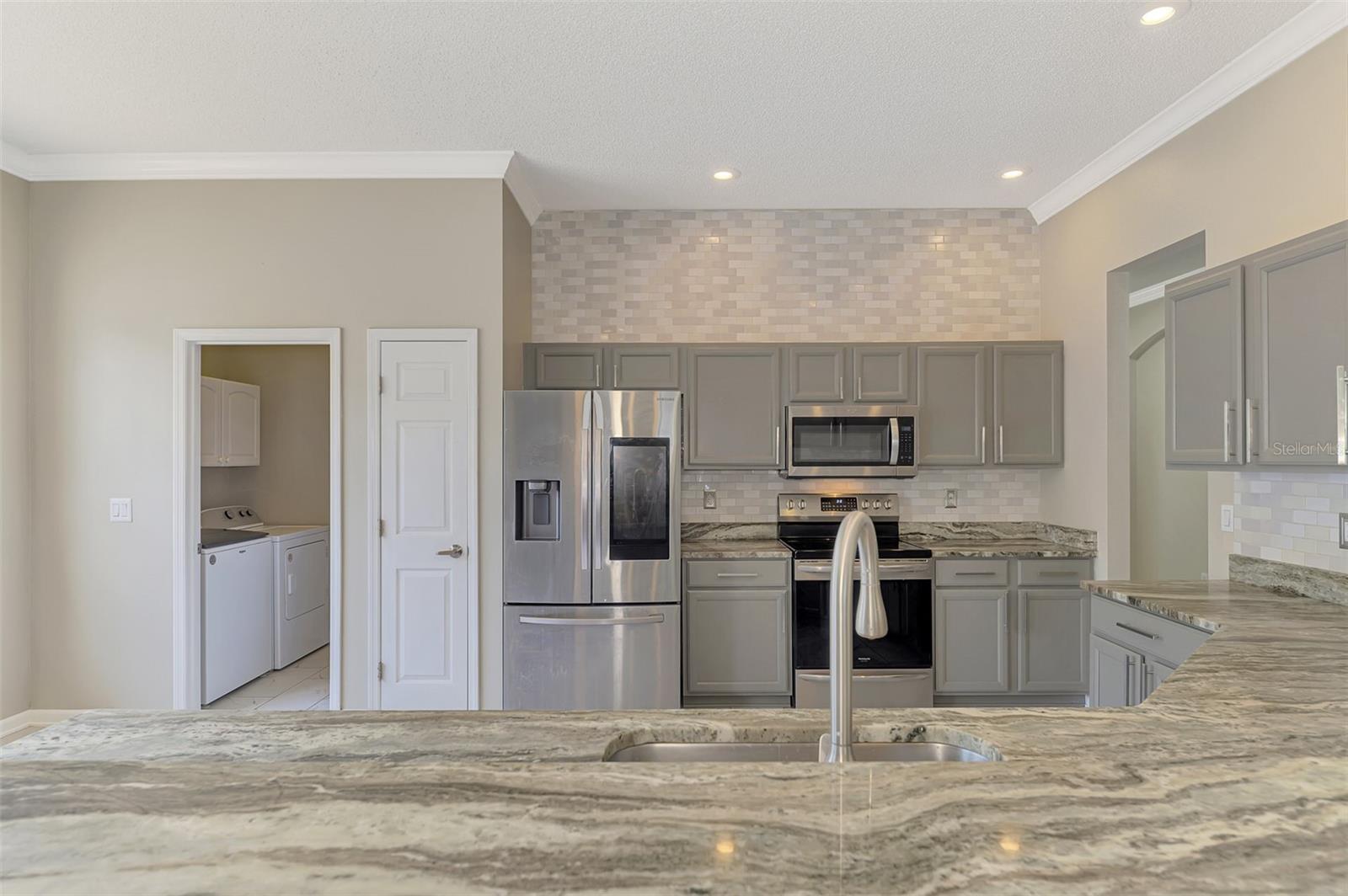 WOODMERE LAKES - Residential