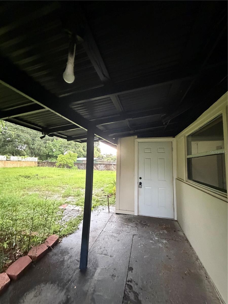 SOUTH PINECREST 1ST ADD - Residential Lease