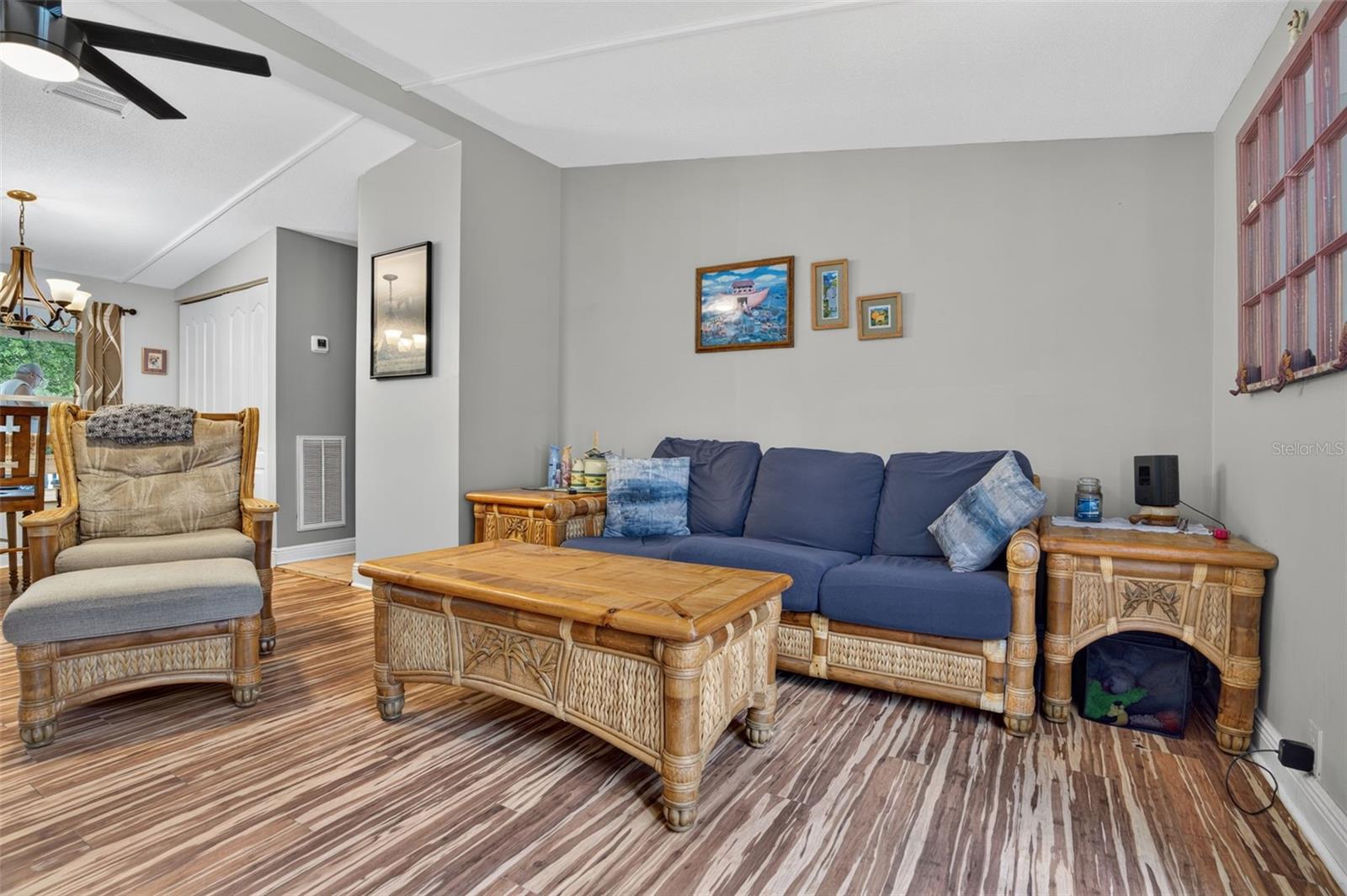 LEISURE HILLS - Residential