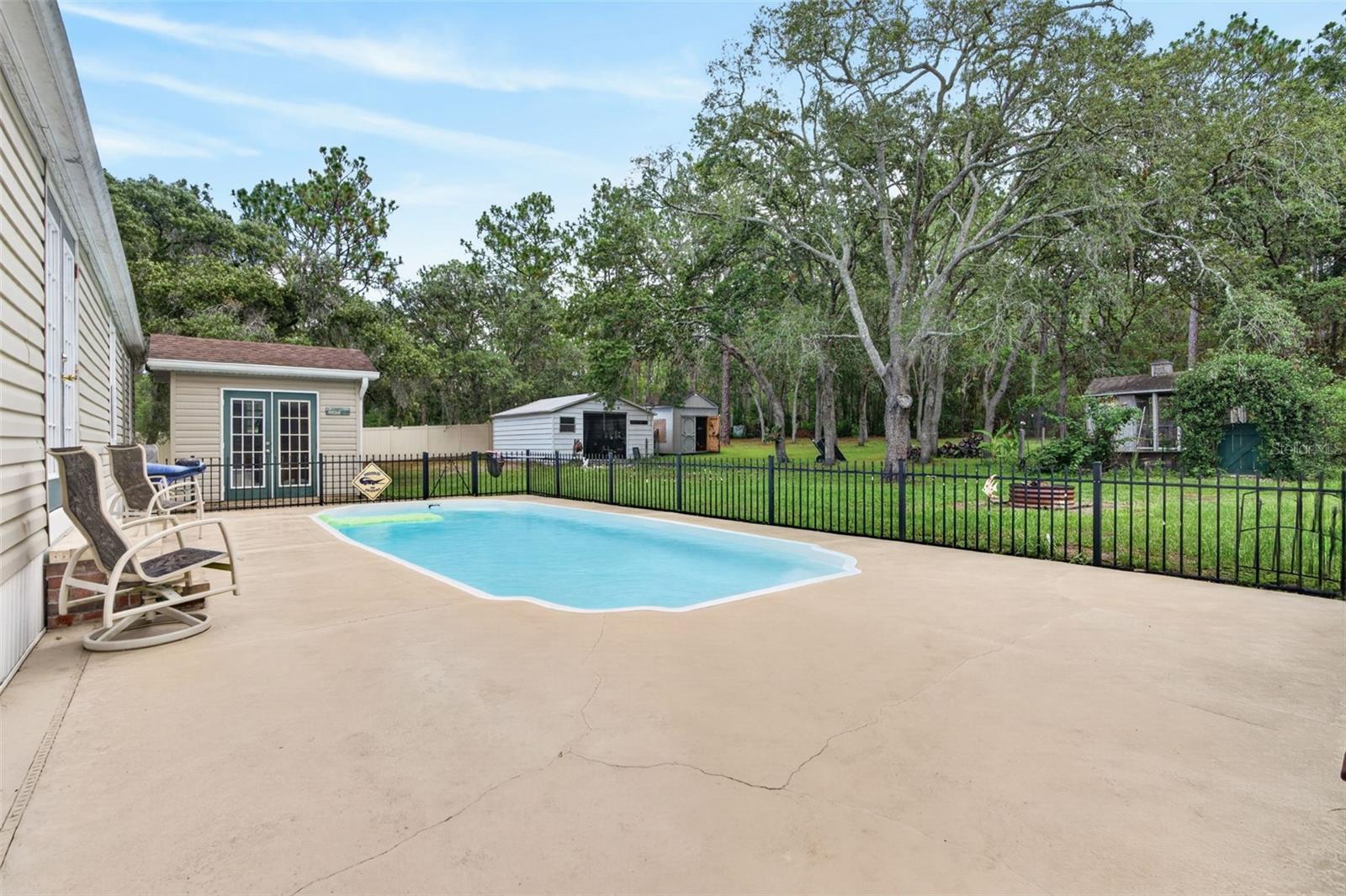 LEISURE HILLS - Residential