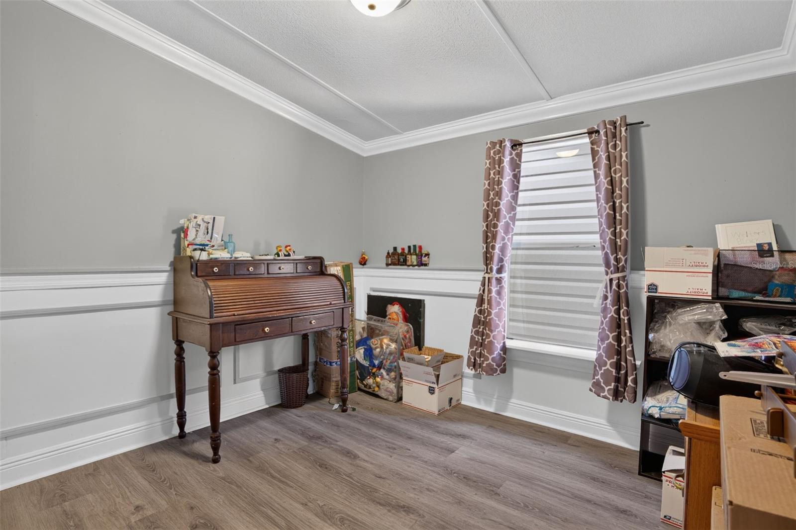 LEISURE HILLS - Residential