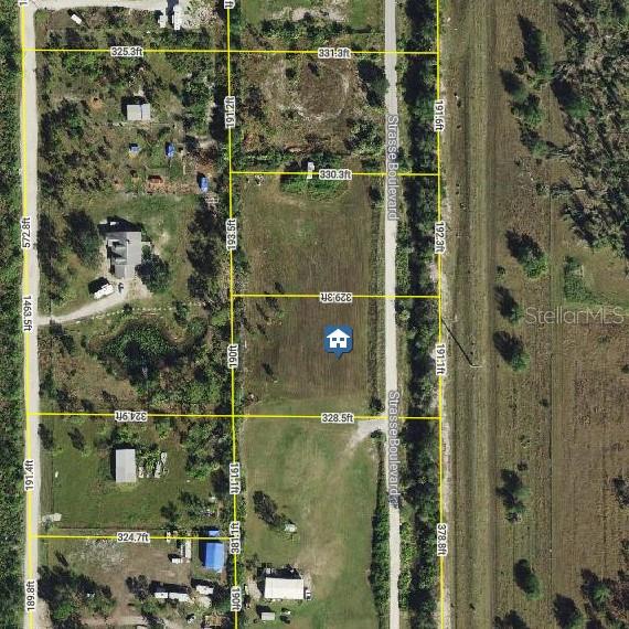 CHARLOTTE RANCHETTES - READY TO BUILD! 1.25 acres!  This property is not in a flood zone!  Horses allowed!  Well and septic required.  Nice private location east of the airport facing the preserve and just 15 minutes to downtown Punta Gorda!  I-75, restaurants and shopping are just minutes away!   Prime cleared lot located in the serene and desirable Ranchettes community of Punta Gorda.  Embrace the Florida lifestyle with nearby parks, lakes, and access to waterways perfect for boating and fishing.