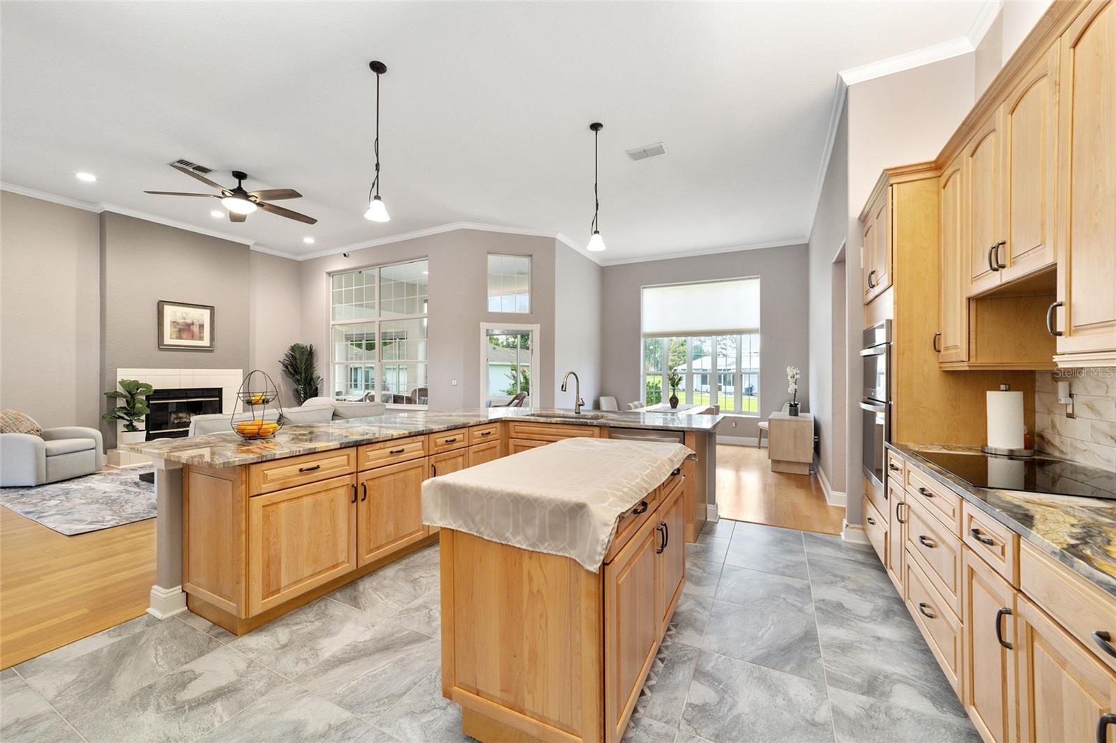 OAK RUN FAIRWAY OAKS - Residential