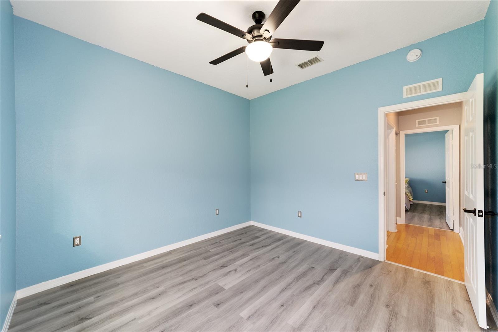 OAK RUN FAIRWAY OAKS - Residential
