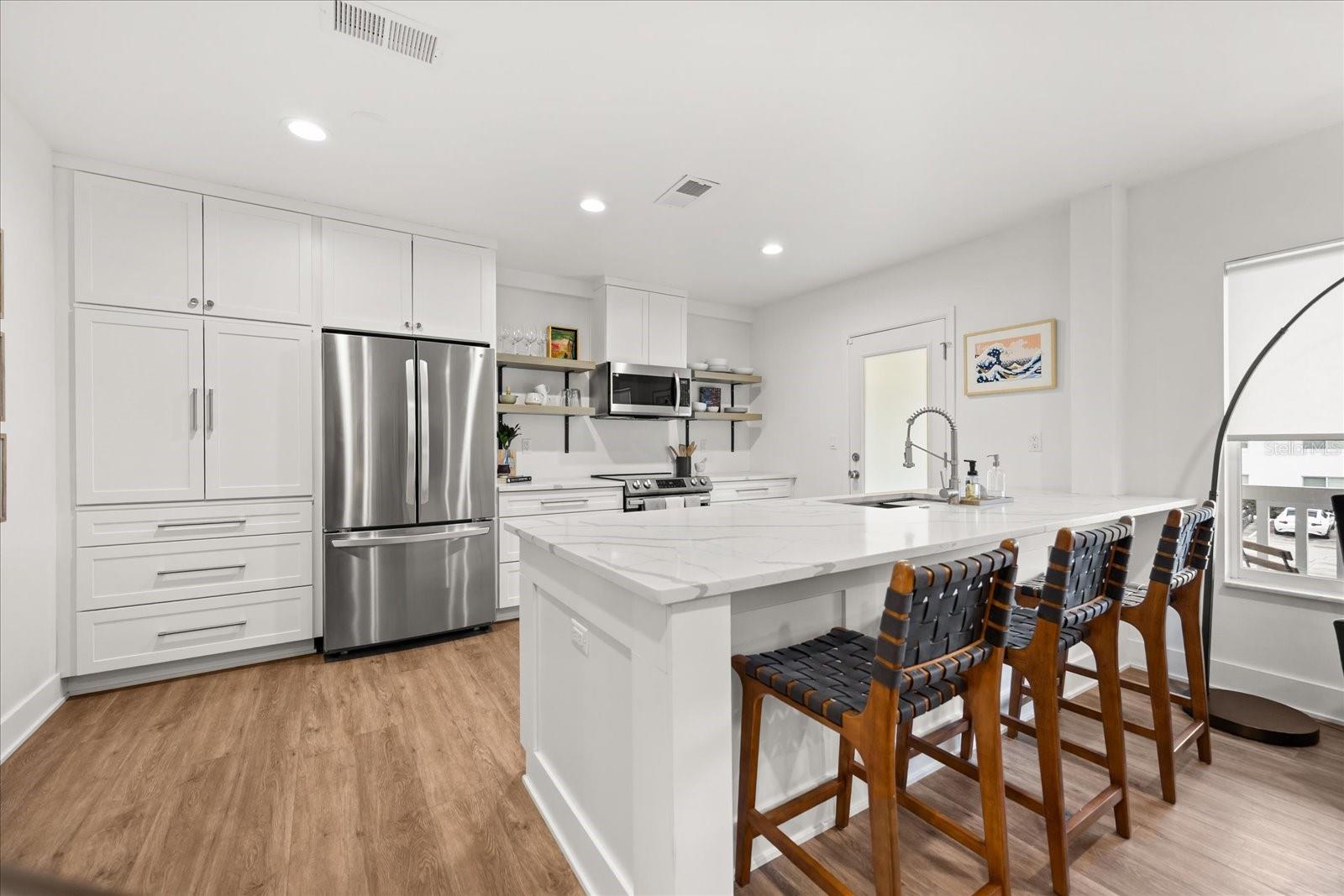 LAKE MAITLAND TERRACE APTS - Residential