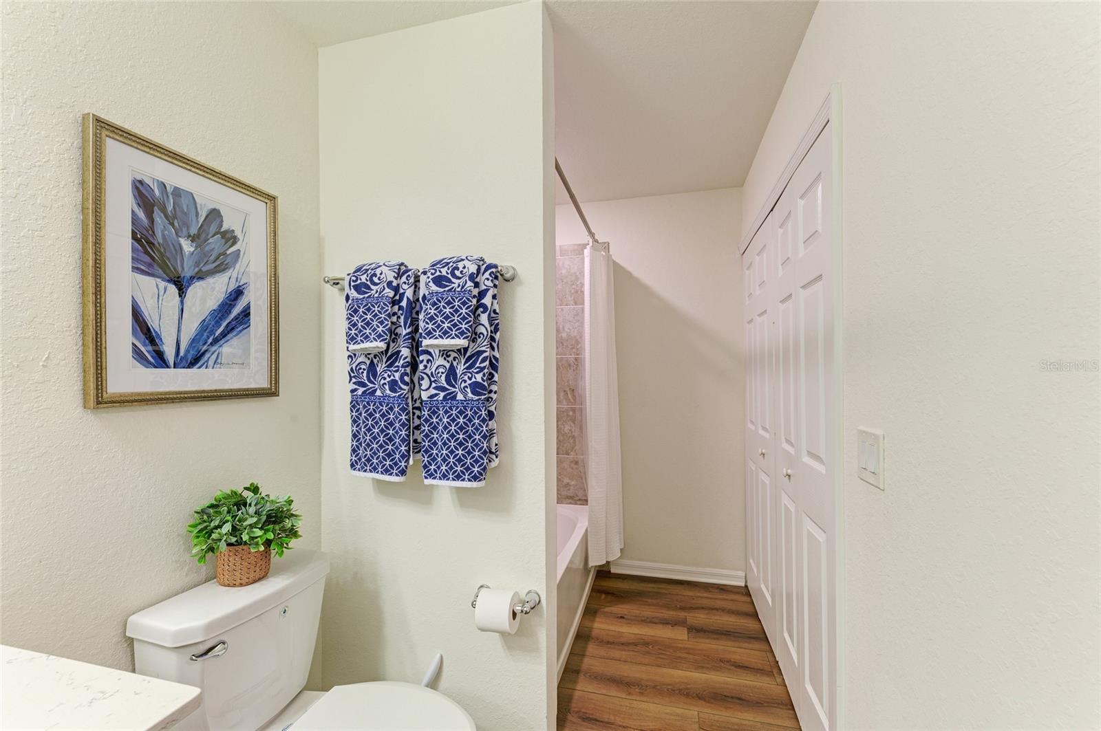 TERRACE IV AT LAKEWOOD NATIONAL PH II - Residential
