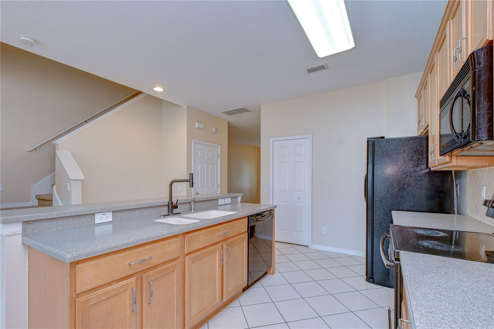 BALLANTRAE VILLAGE 01 - Residential Lease