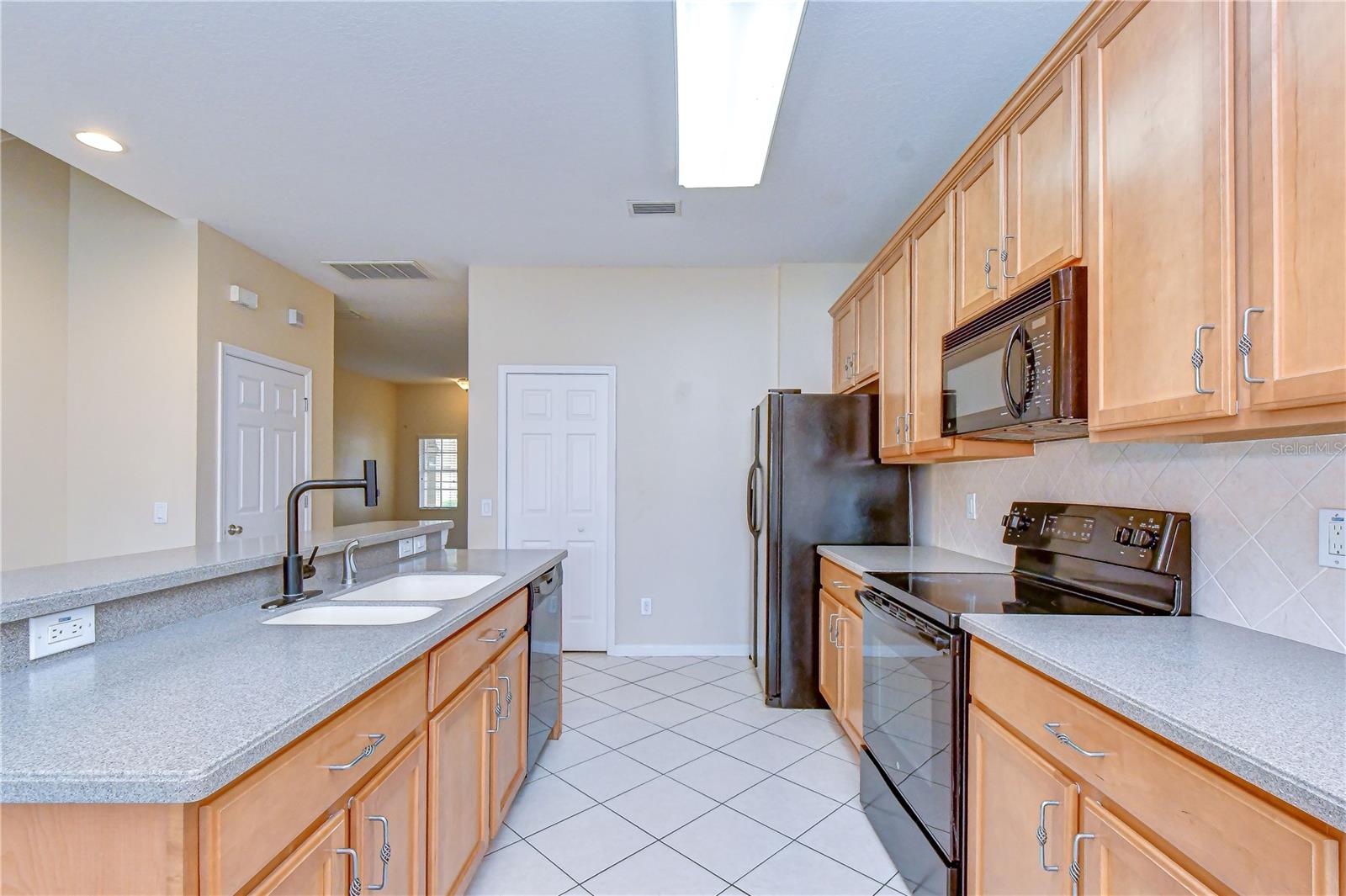 BALLANTRAE VILLAGE 01 - Residential Lease