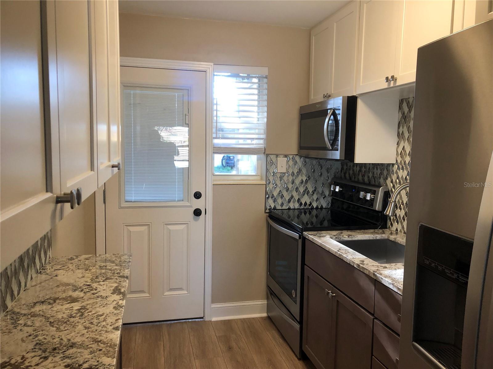 DAVIS ISLANDS PB10 PG52 TO 57 - Residential Lease