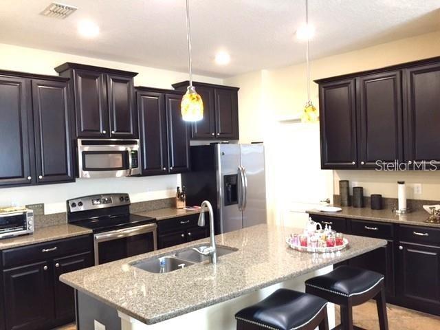 K-BAR RANCH PRCL Q PH 1 - Residential Lease