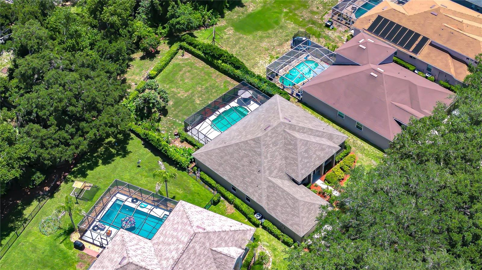 RIVER HILLS COUNTRY CLUB - Residential