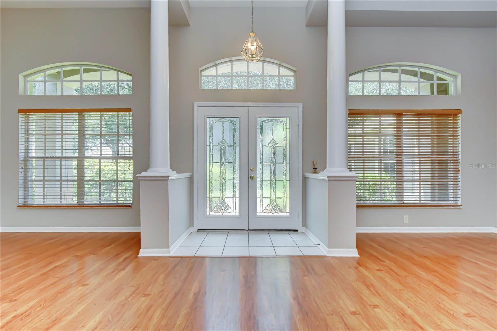 RIVER HILLS COUNTRY CLUB - Residential