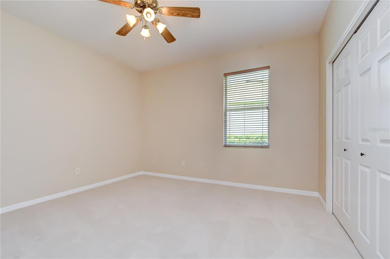 RIVER HILLS COUNTRY CLUB - Residential