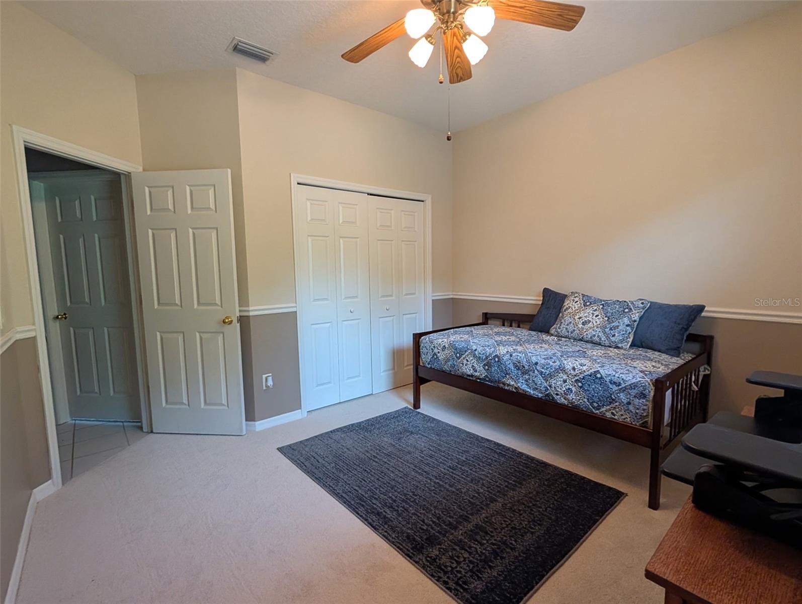 RIVER HILLS COUNTRY CLUB - Residential