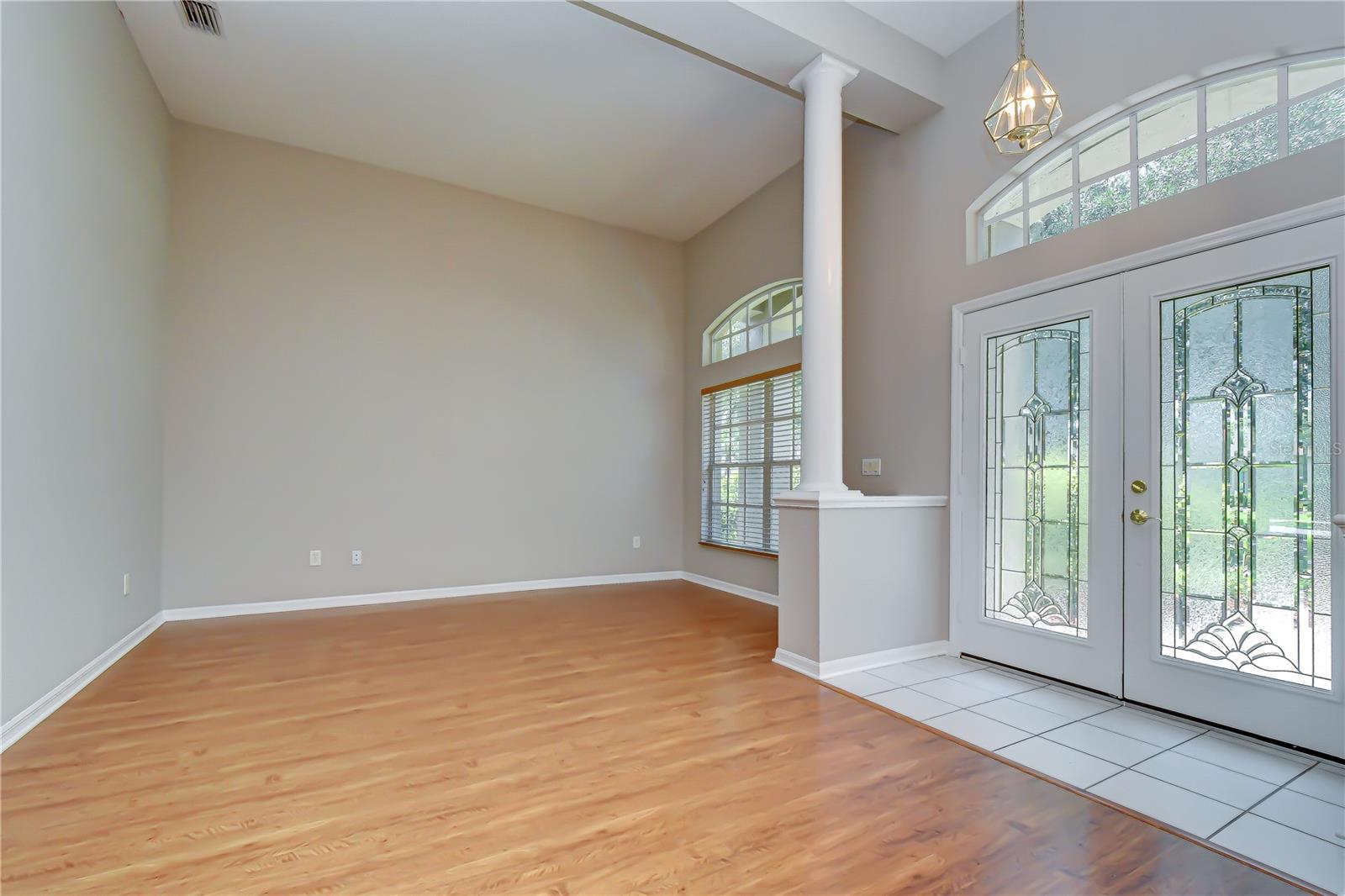 RIVER HILLS COUNTRY CLUB - Residential