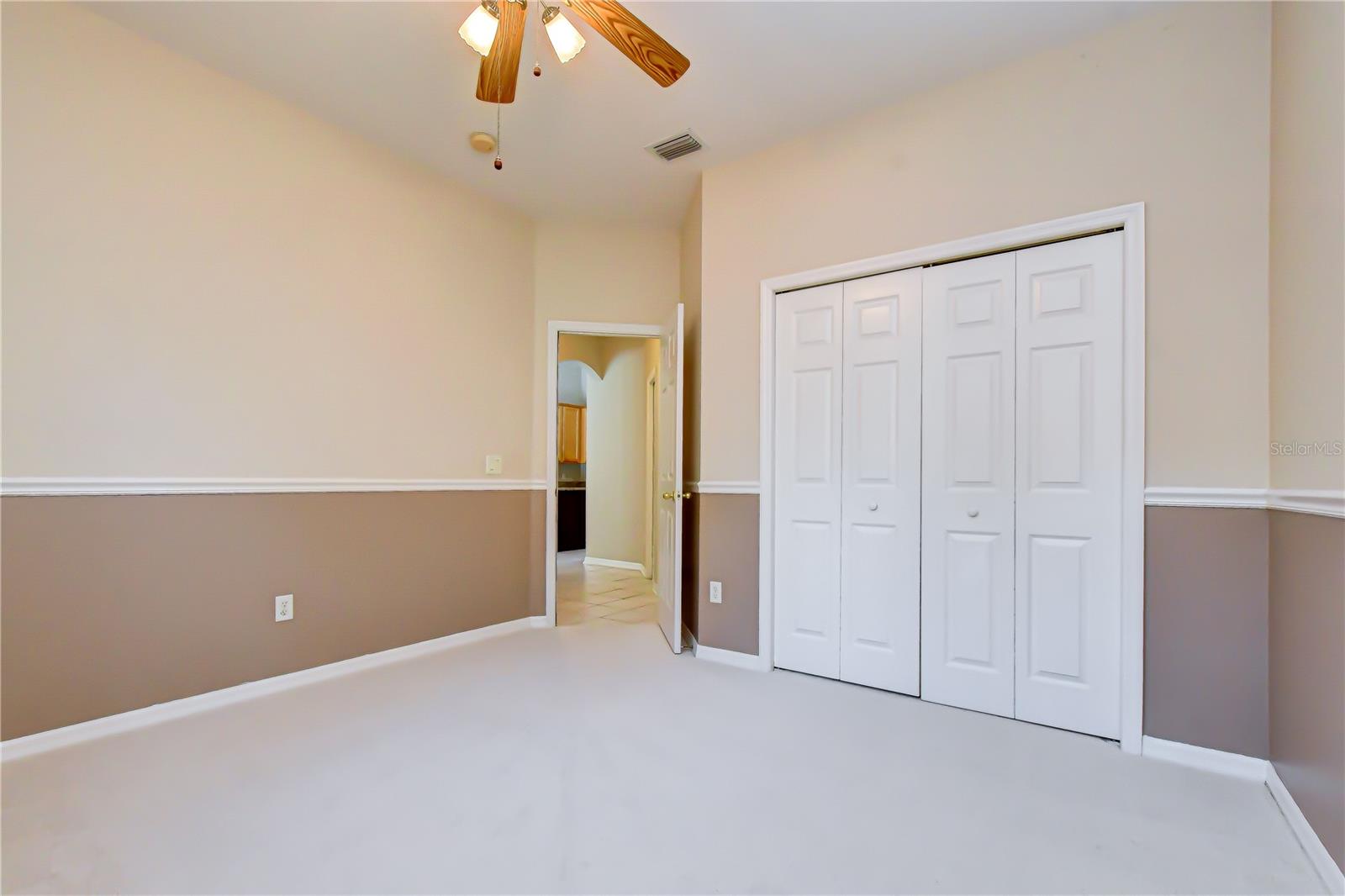 RIVER HILLS COUNTRY CLUB - Residential