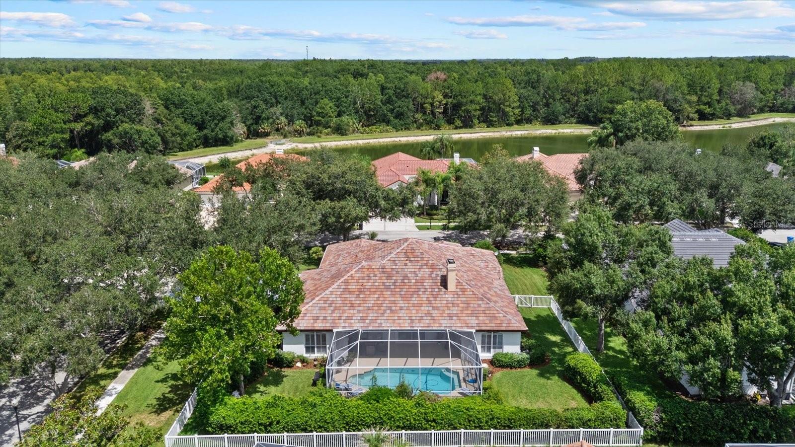 HUNTERS GREEN - OSPREY POINTE - Residential