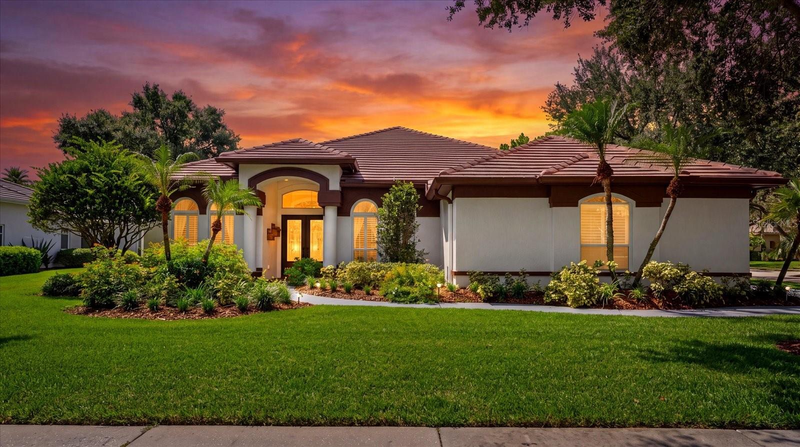 HUNTERS GREEN - OSPREY POINTE - Residential