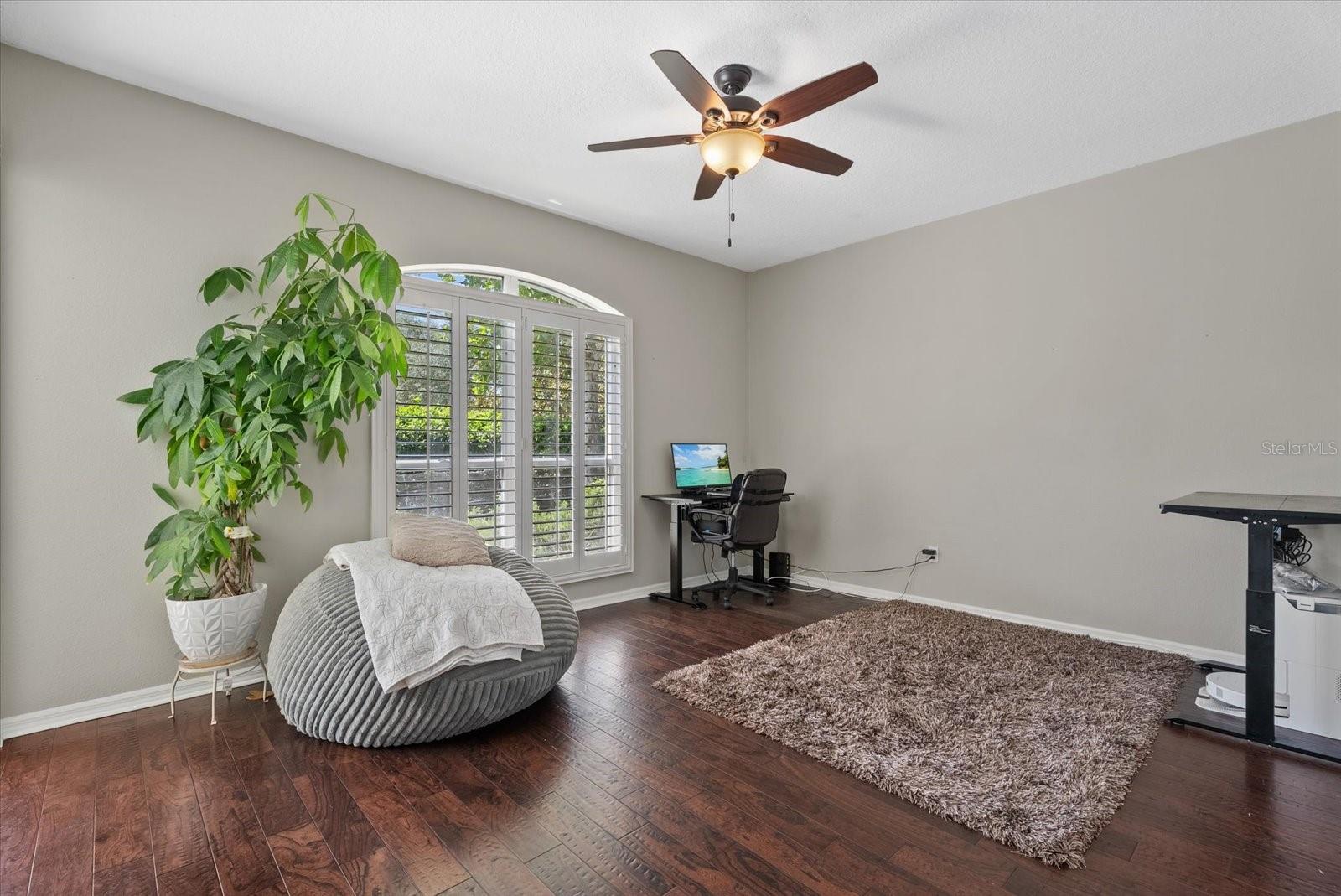 HUNTERS GREEN - OSPREY POINTE - Residential