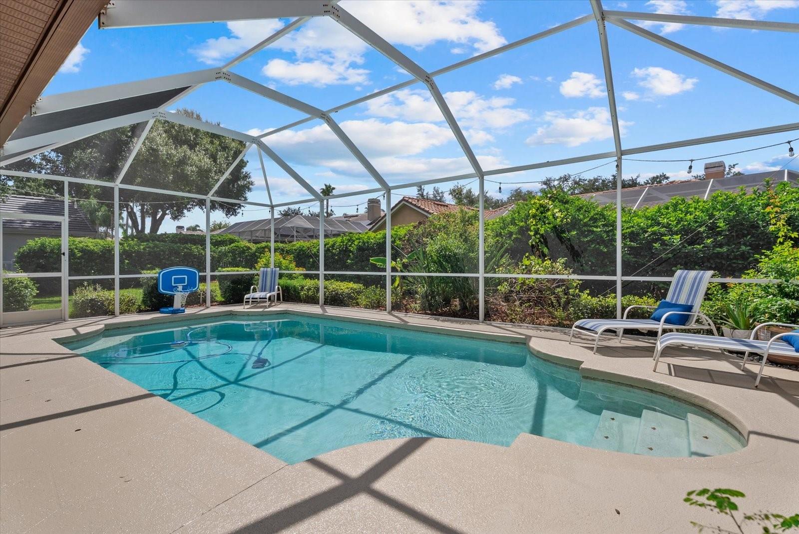 HUNTERS GREEN - OSPREY POINTE - Residential