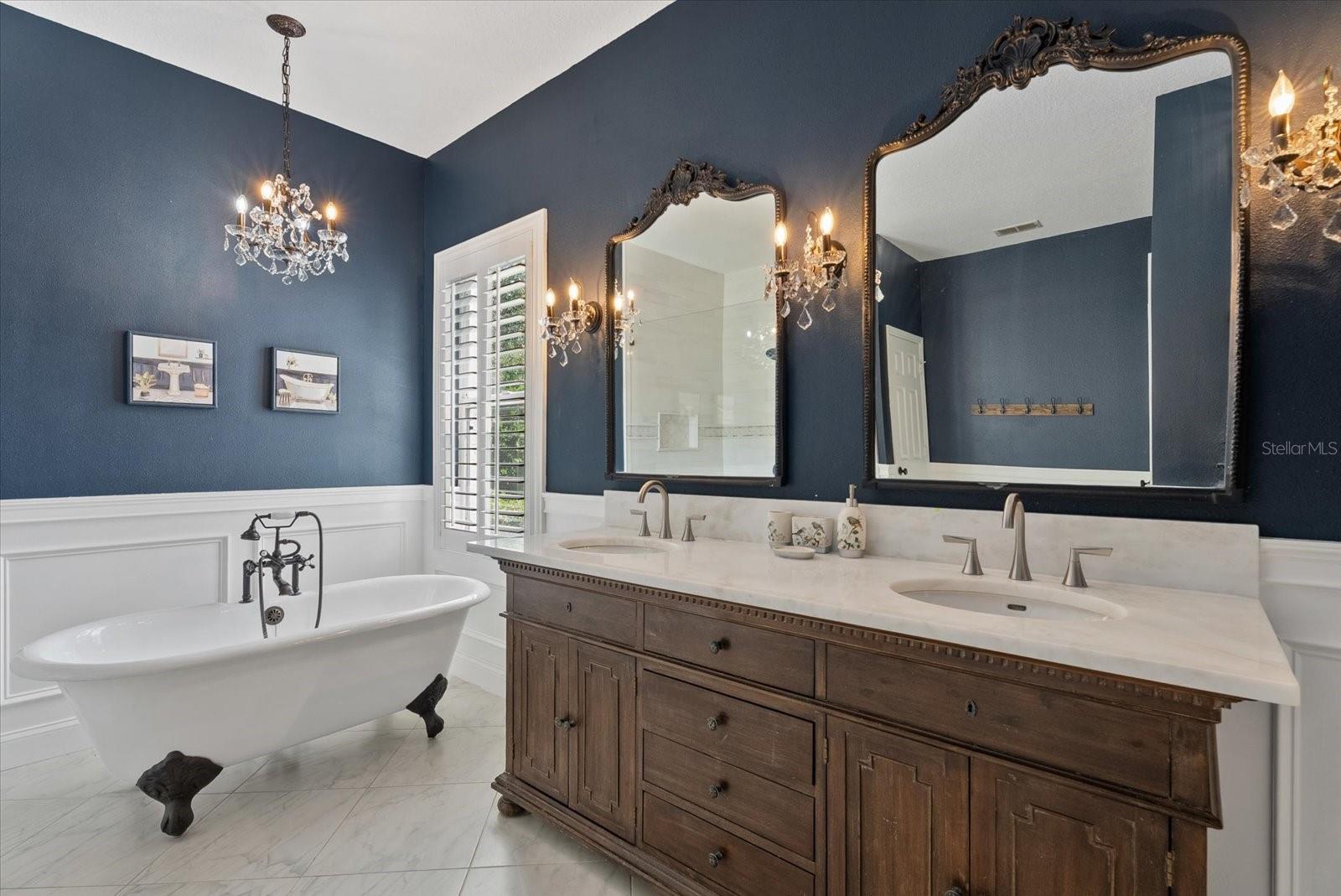 HUNTERS GREEN - OSPREY POINTE - Residential