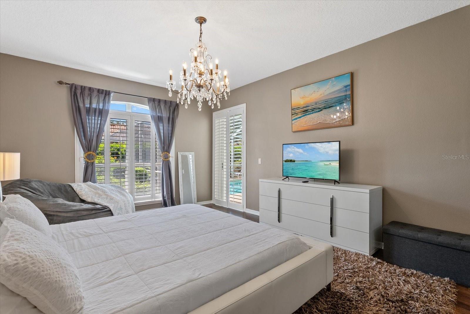 HUNTERS GREEN - OSPREY POINTE - Residential