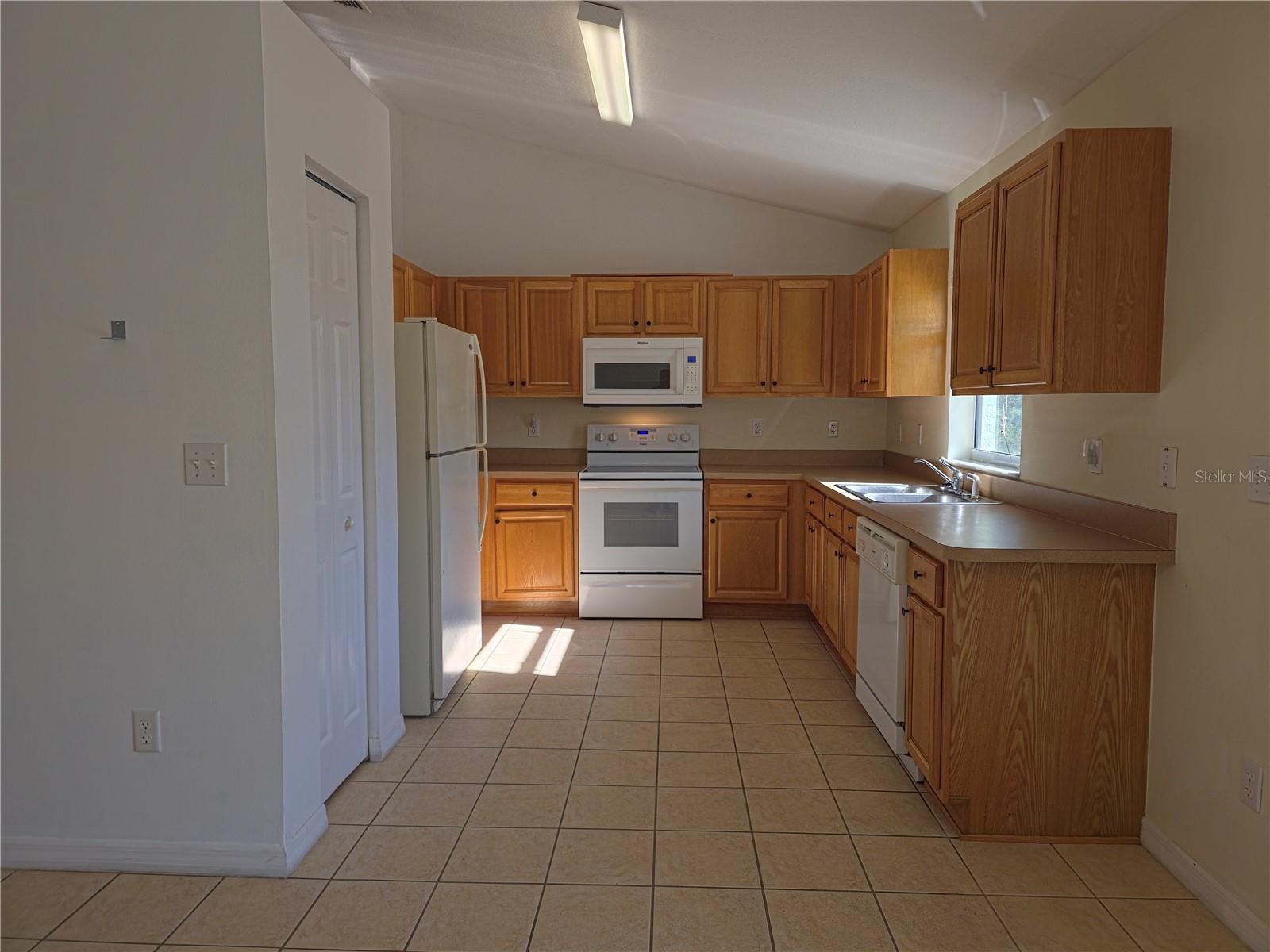 MARION OAKS UN 07 - Residential