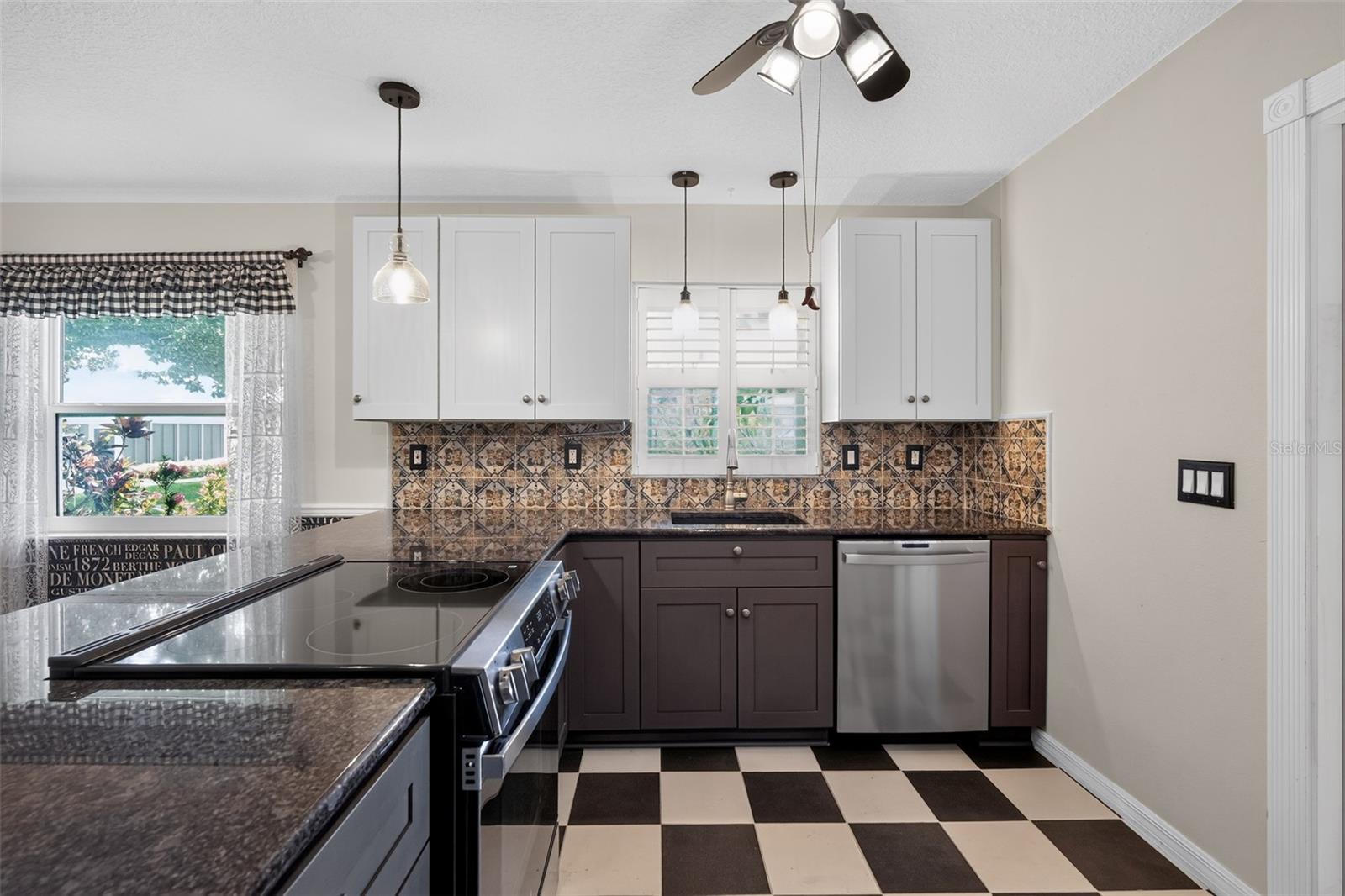 HIGHLAND LAKES - Residential