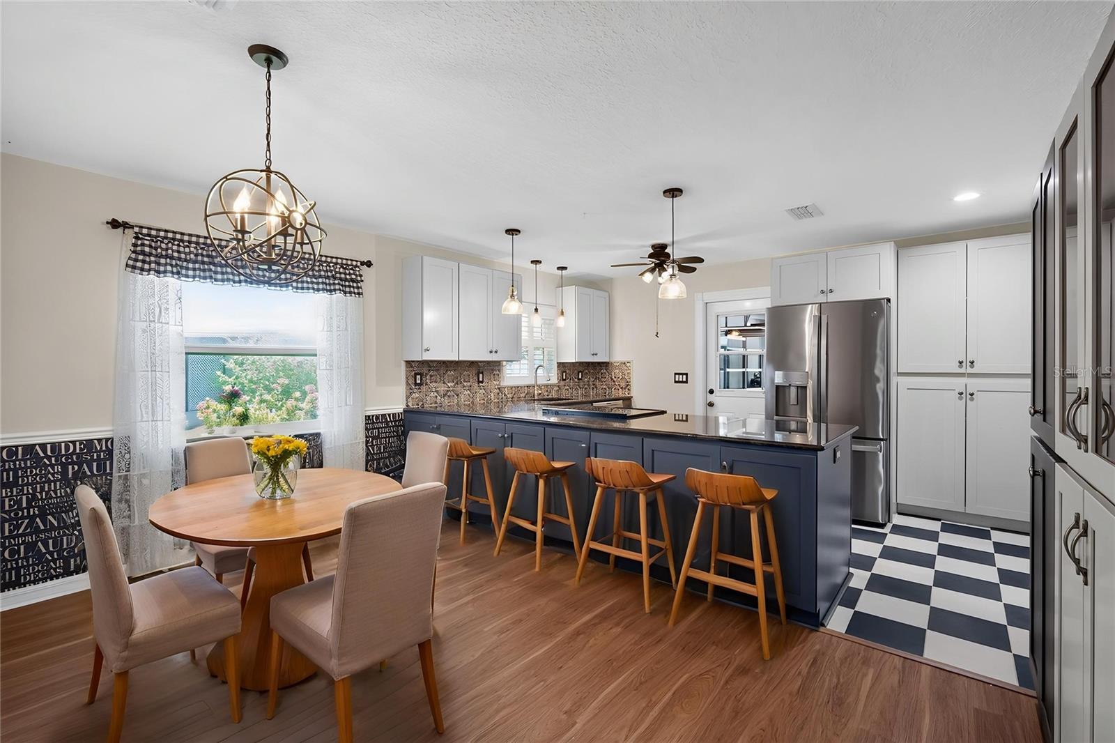 HIGHLAND LAKES - Residential