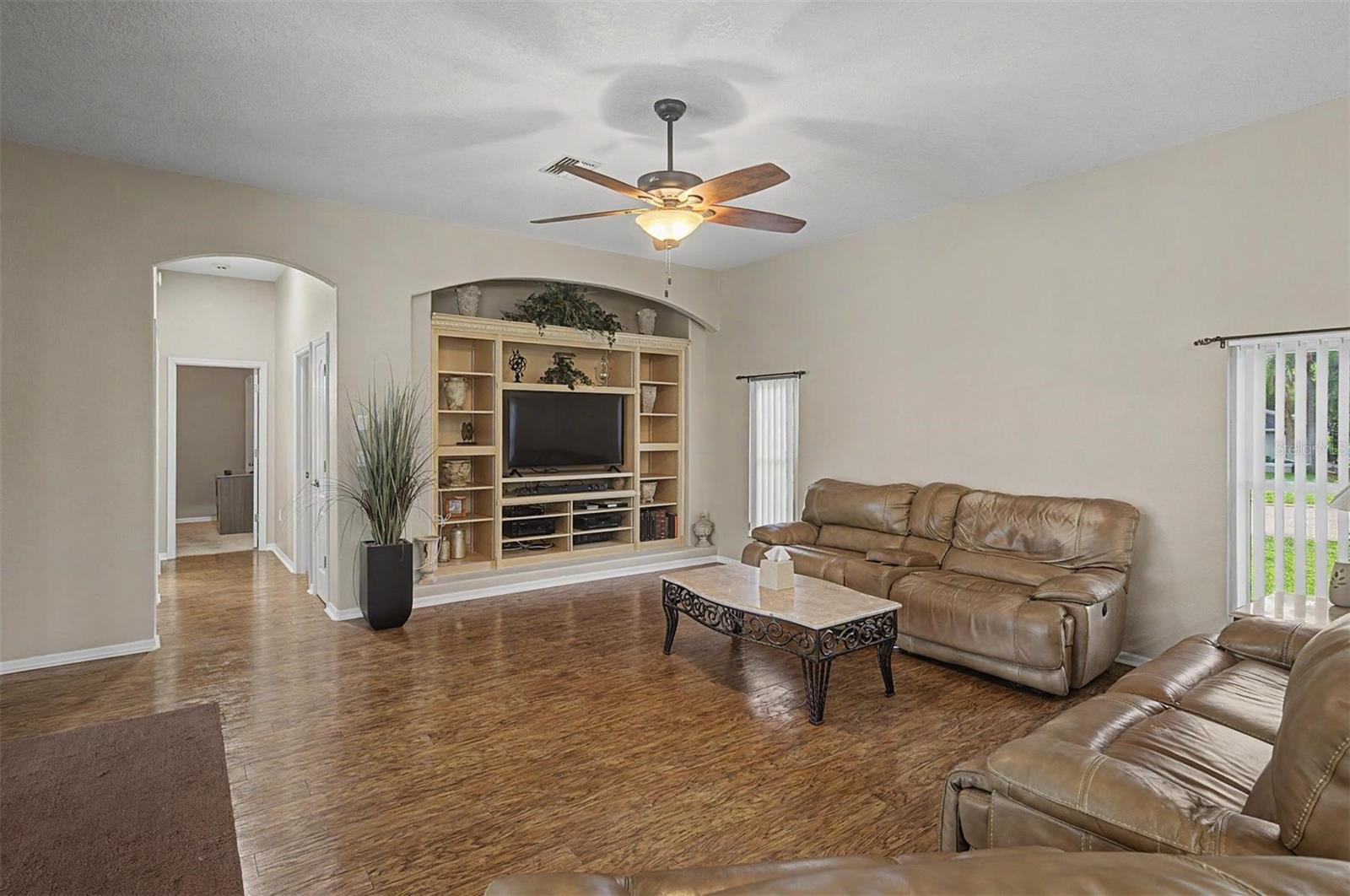 ORCHARD PARK - Residential