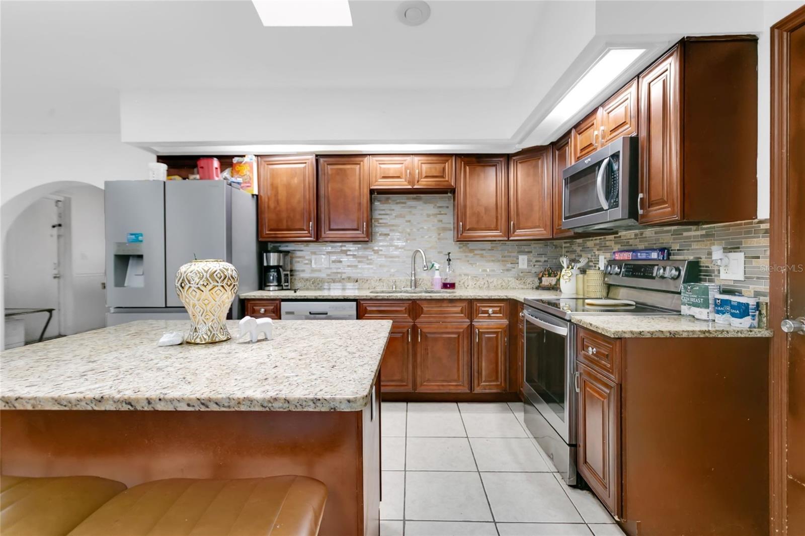 BREEZY HEIGHTS - Residential