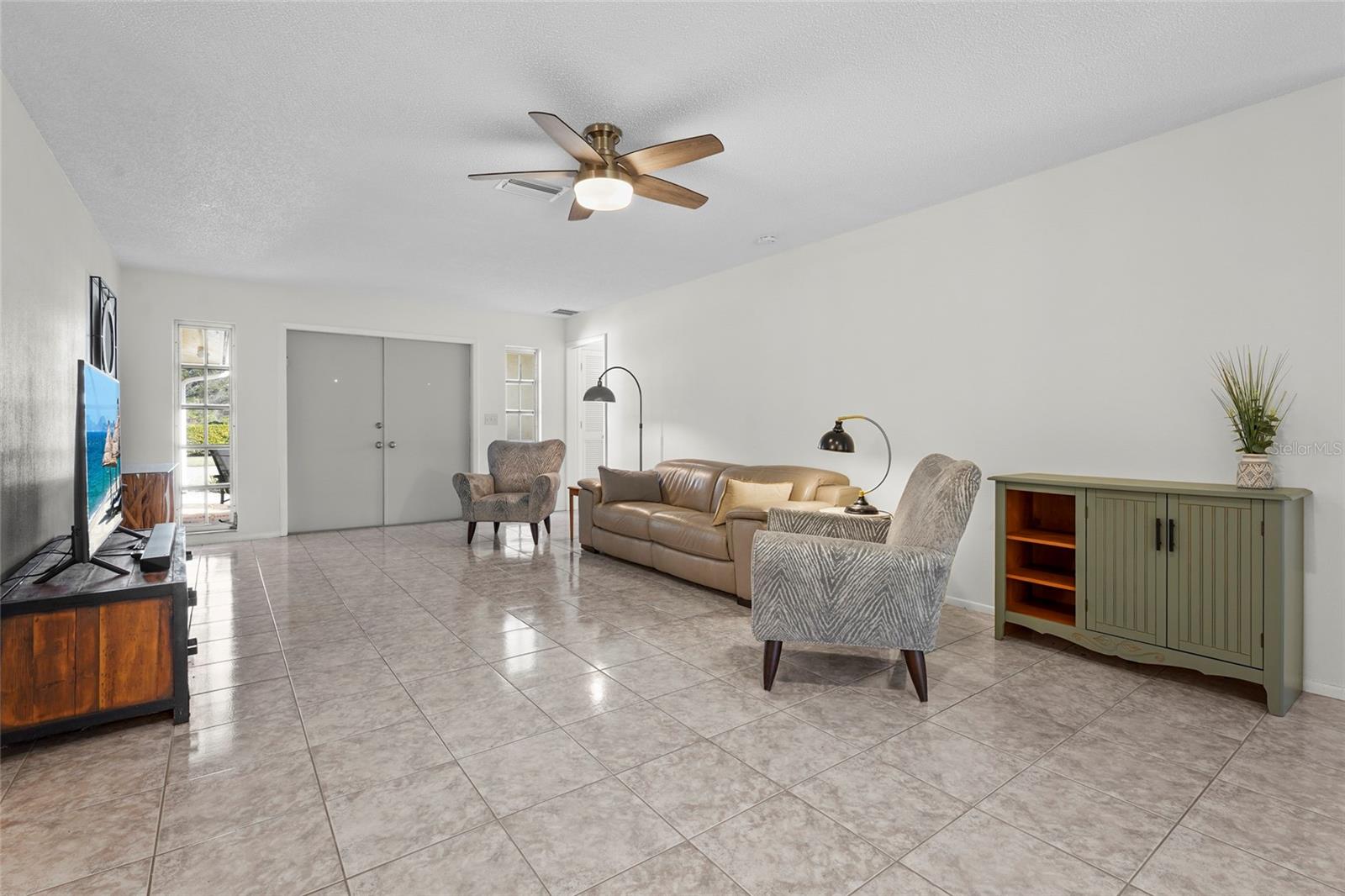 PALM-AIRE AT SARASOTA 7-B - Residential
