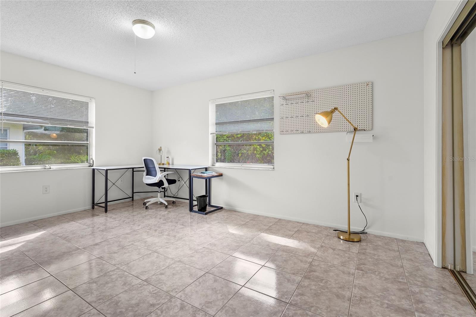 PALM-AIRE AT SARASOTA 7-B - Residential