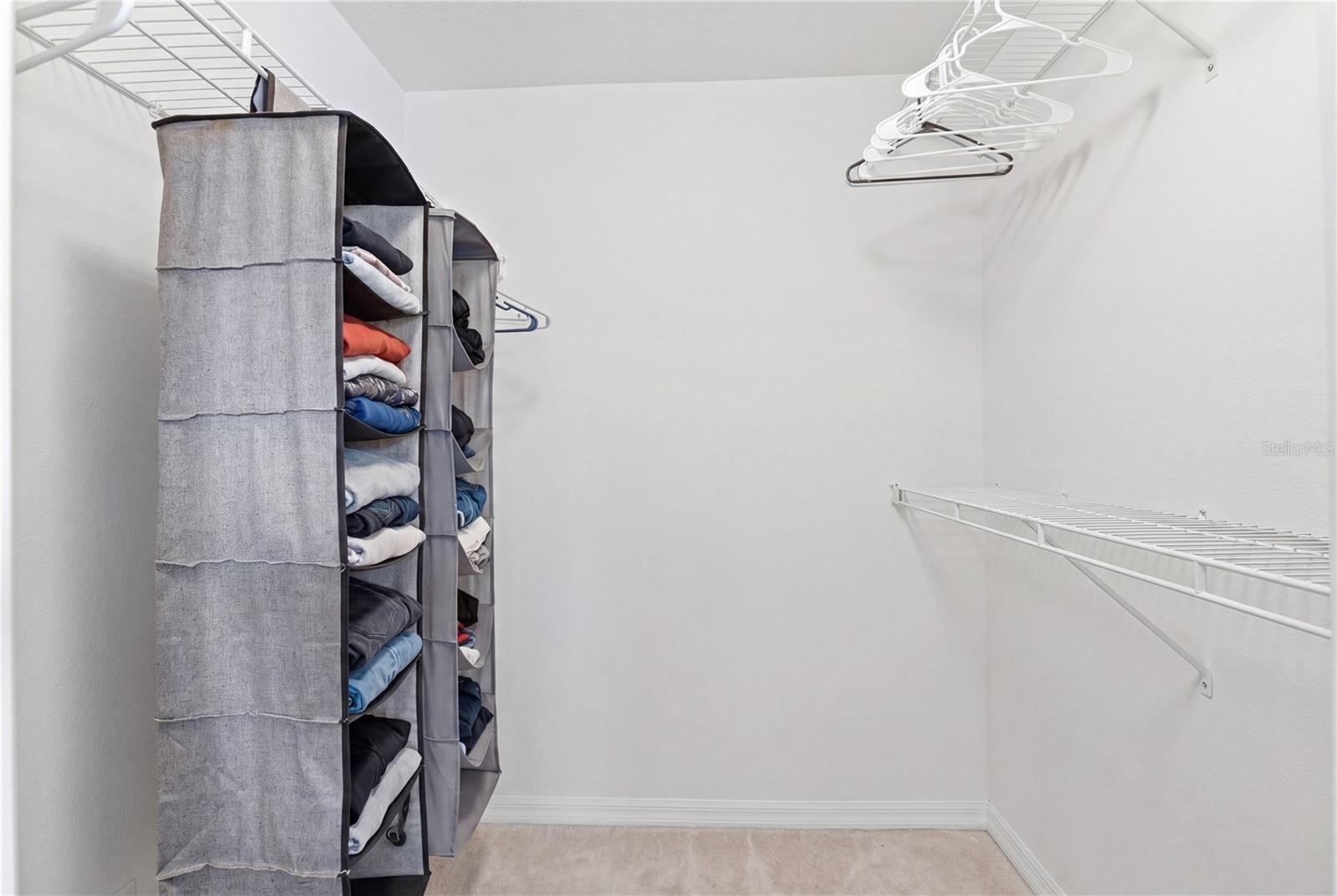 TOWNHOMES OF COUNTRY RUN PH - Residential