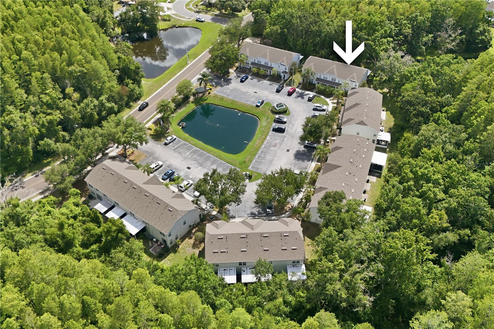 TOWNHOMES OF COUNTRY RUN PH - Residential
