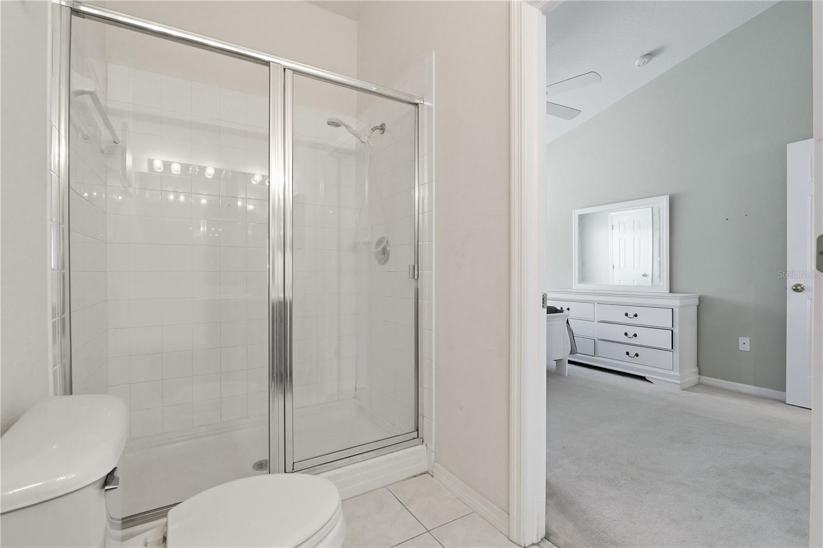 TOWNHOMES OF COUNTRY RUN PH - Residential