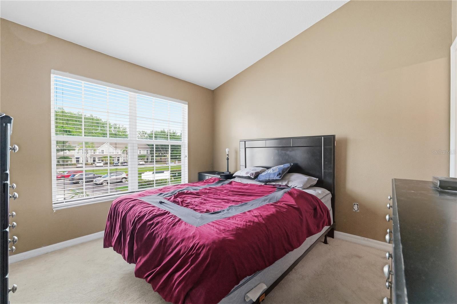 TOWNHOMES OF COUNTRY RUN PH - Residential