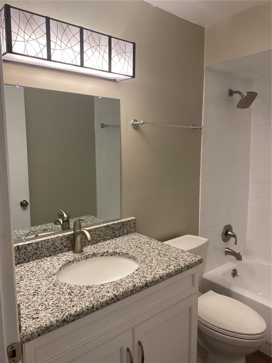 LAKE MARGARET ESTATES - Residential Lease