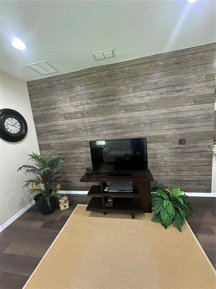 LEESBURG ARLINGTON RIDGE PH 1-C - Residential