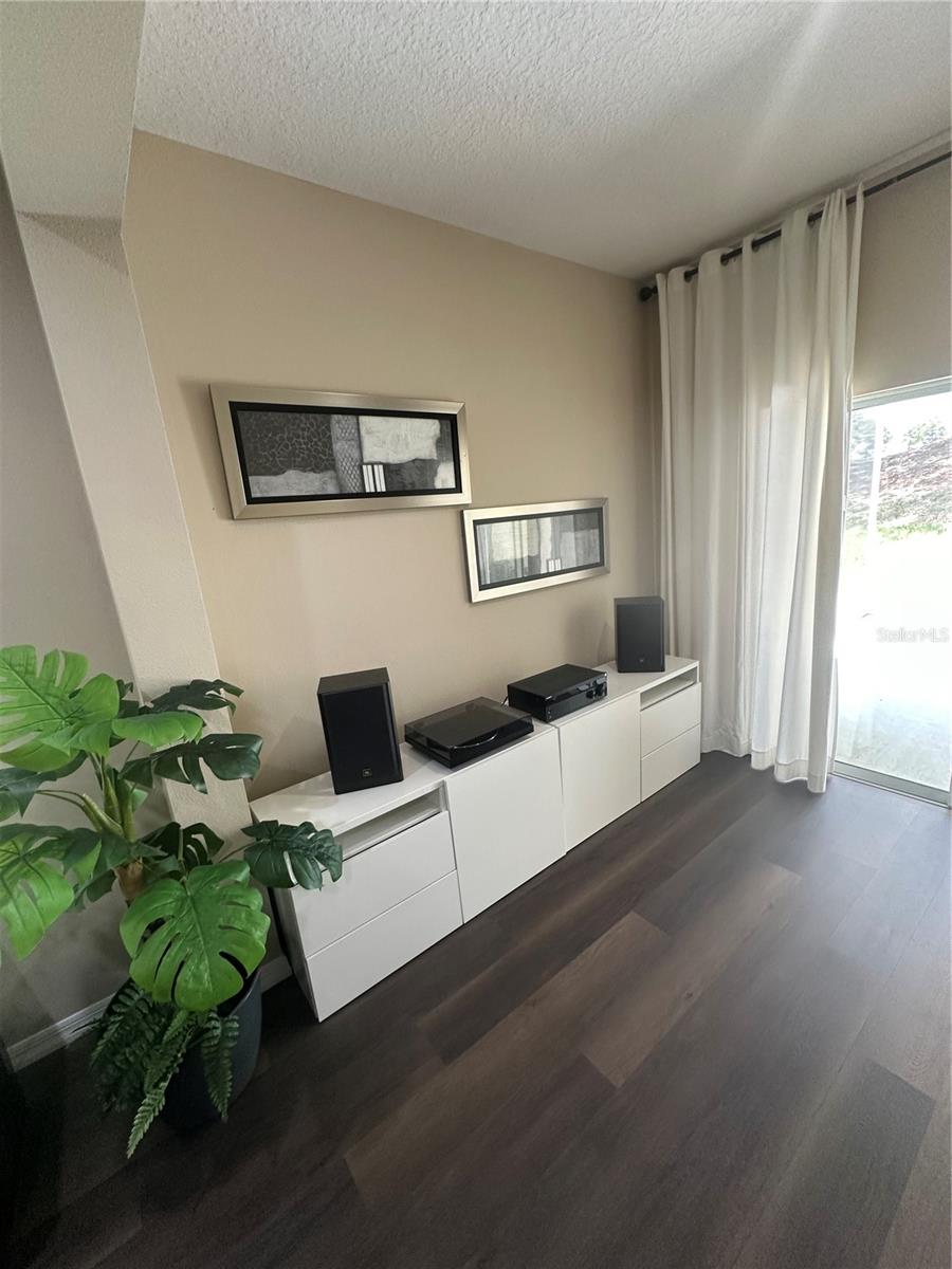 LEESBURG ARLINGTON RIDGE PH 1-C - Residential