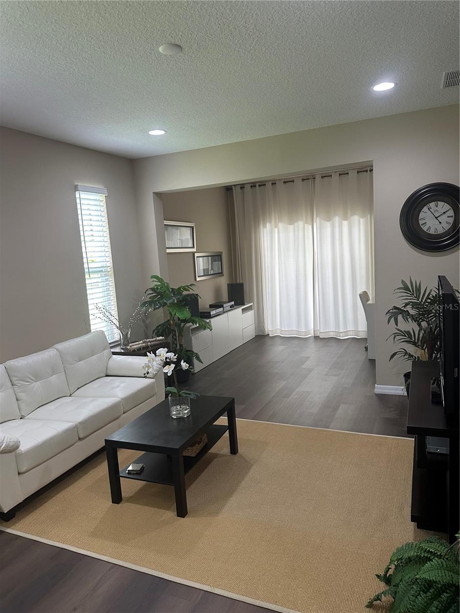 LEESBURG ARLINGTON RIDGE PH 1-C - Residential